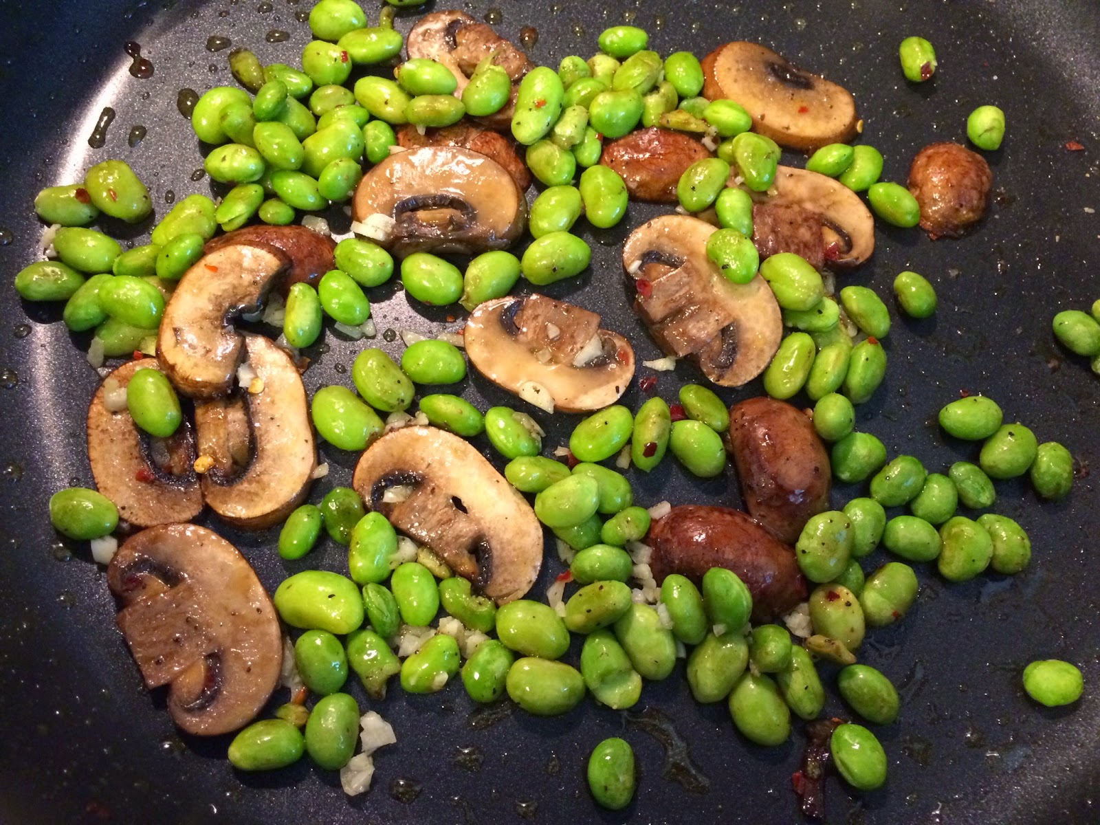 J Bird Baker Spicy Sauteed Edamame & Mushroom Pasta