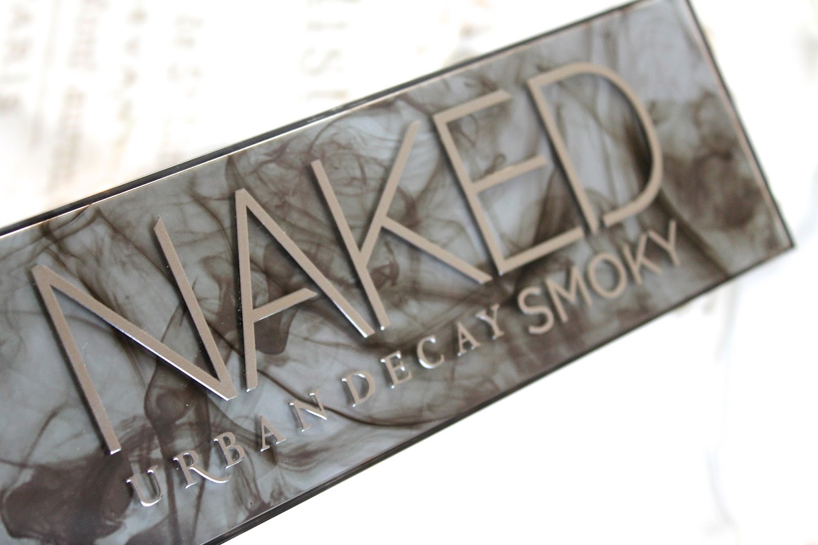 Urban Decay Naked Smoky blog review