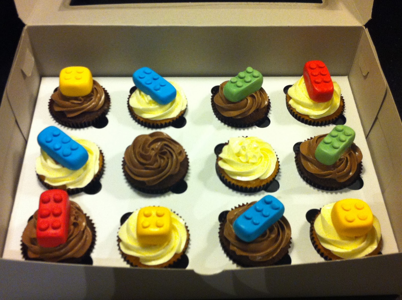 Cake in a Cup! 3D Lego Cupcakes