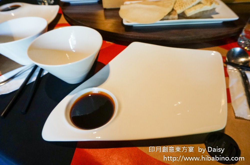 [食記] 台中‧市政路 創意烤鴨新吃法！每日限量‧藝鴨三吃 印月創意東方宴