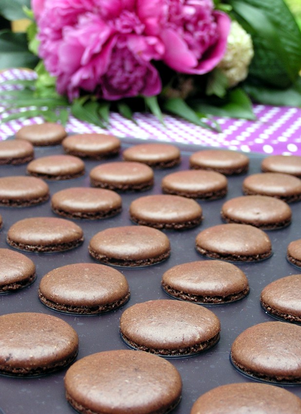 Macarons auf Backmatte Macarons Aldi Backmischung Schokolade Silikonmatte