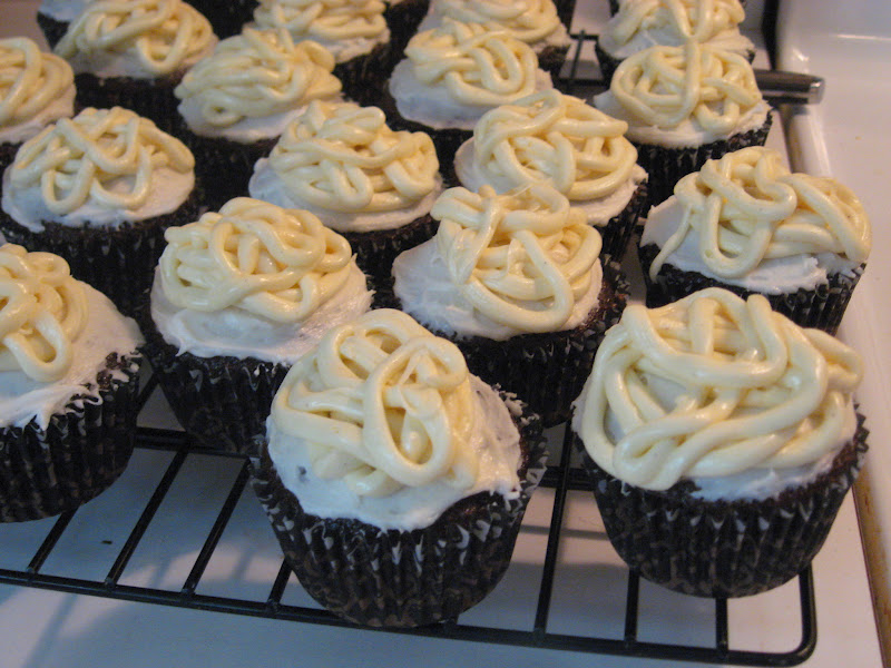 Barefoot in the Kitchen Spaghetti and Meatball Cupcakes