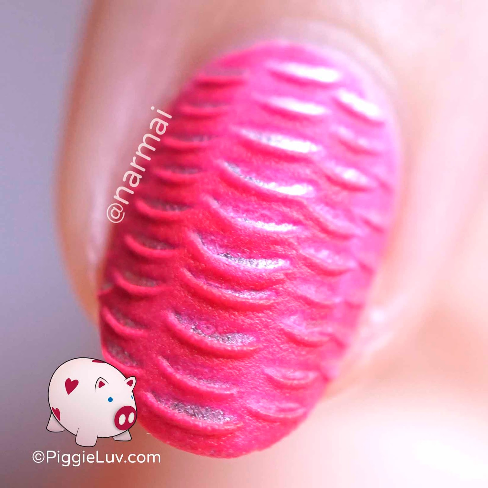 PiggieLuv Nail art using silicone brushes