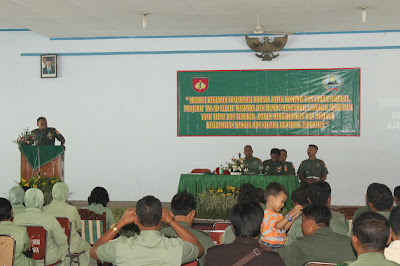 DANDIM 0725/SRAGEN BEKALI BALATKOM KEPADA PRAJURIT, PNS DAN PERSIT SE WILAYAH KODIM 0725/SRAGEN DANDIM 0725/SRAGEN BEKALI BALATKOM KEPADA PRAJURIT, PNS DAN PERSIT SE WILAYAH KODIM 0725/SRAGEN