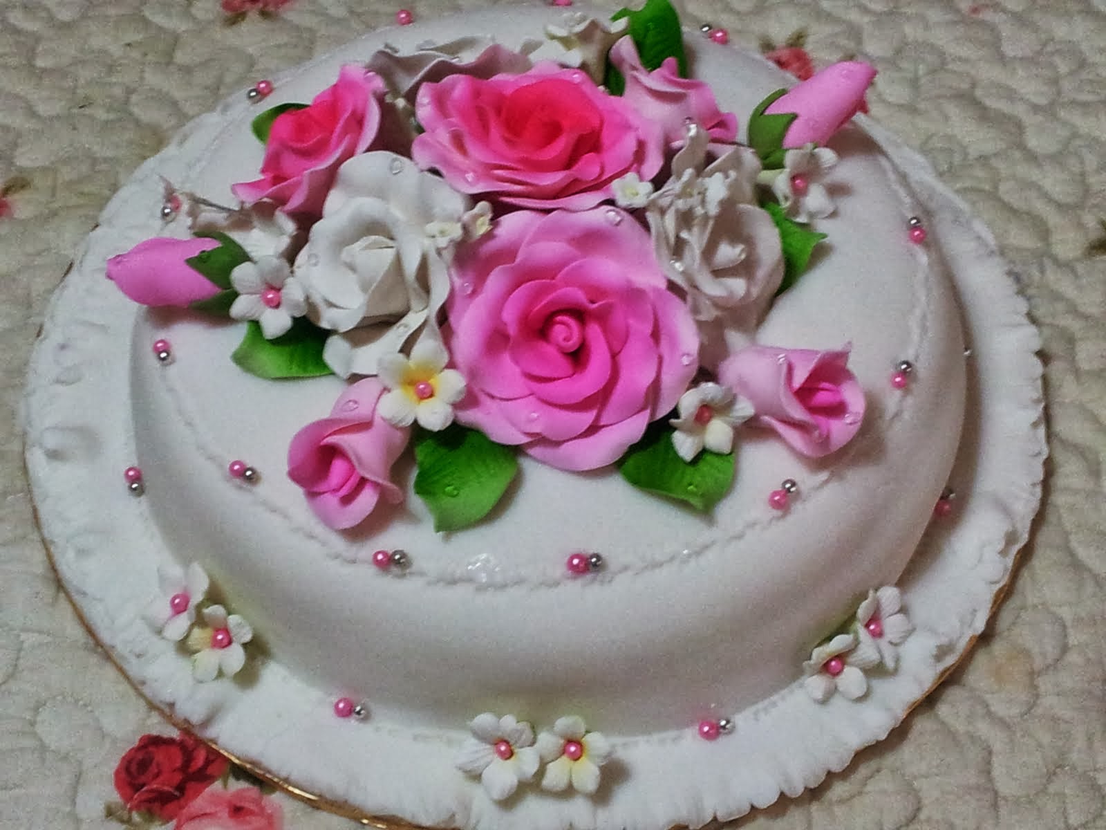 FONDANT CAKE