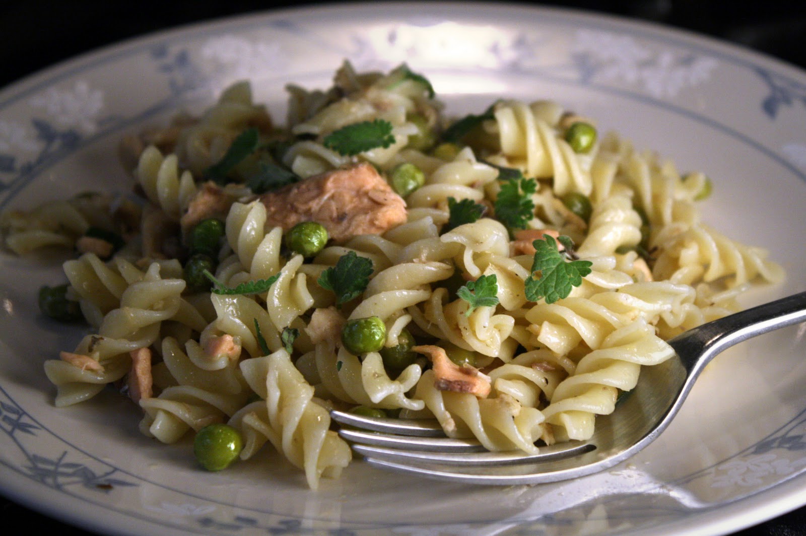 The 99 Cent Chef Peas, Mint & Salmon with Pasta