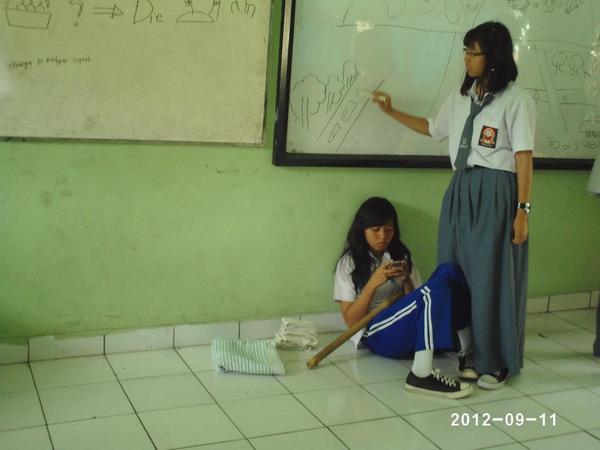 Tulisaaann kecilnyaa Annisa PALANG MERAH REMAJA PMR SMAN 93