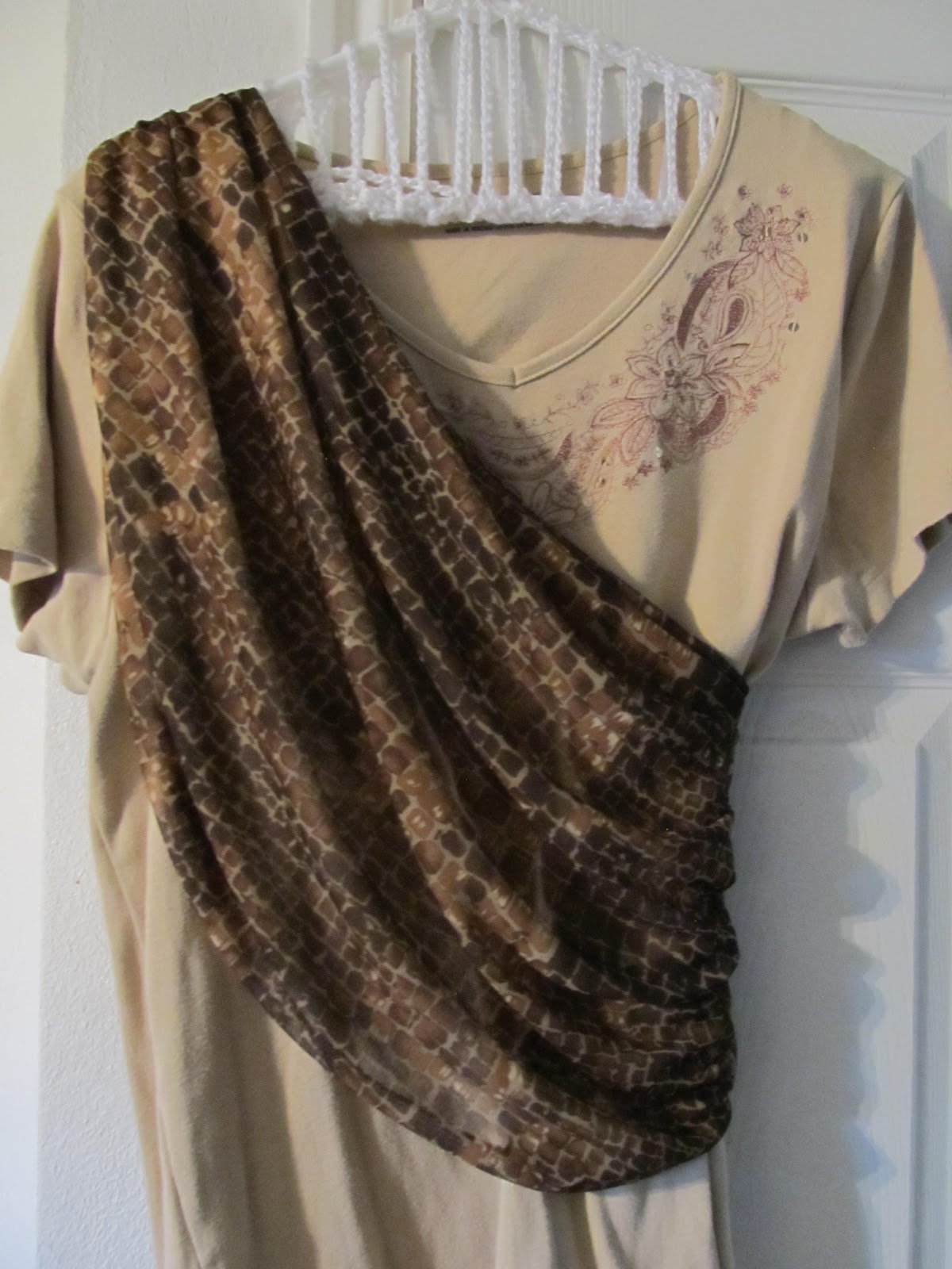 The Busy Bee's Easy Draped Scarf