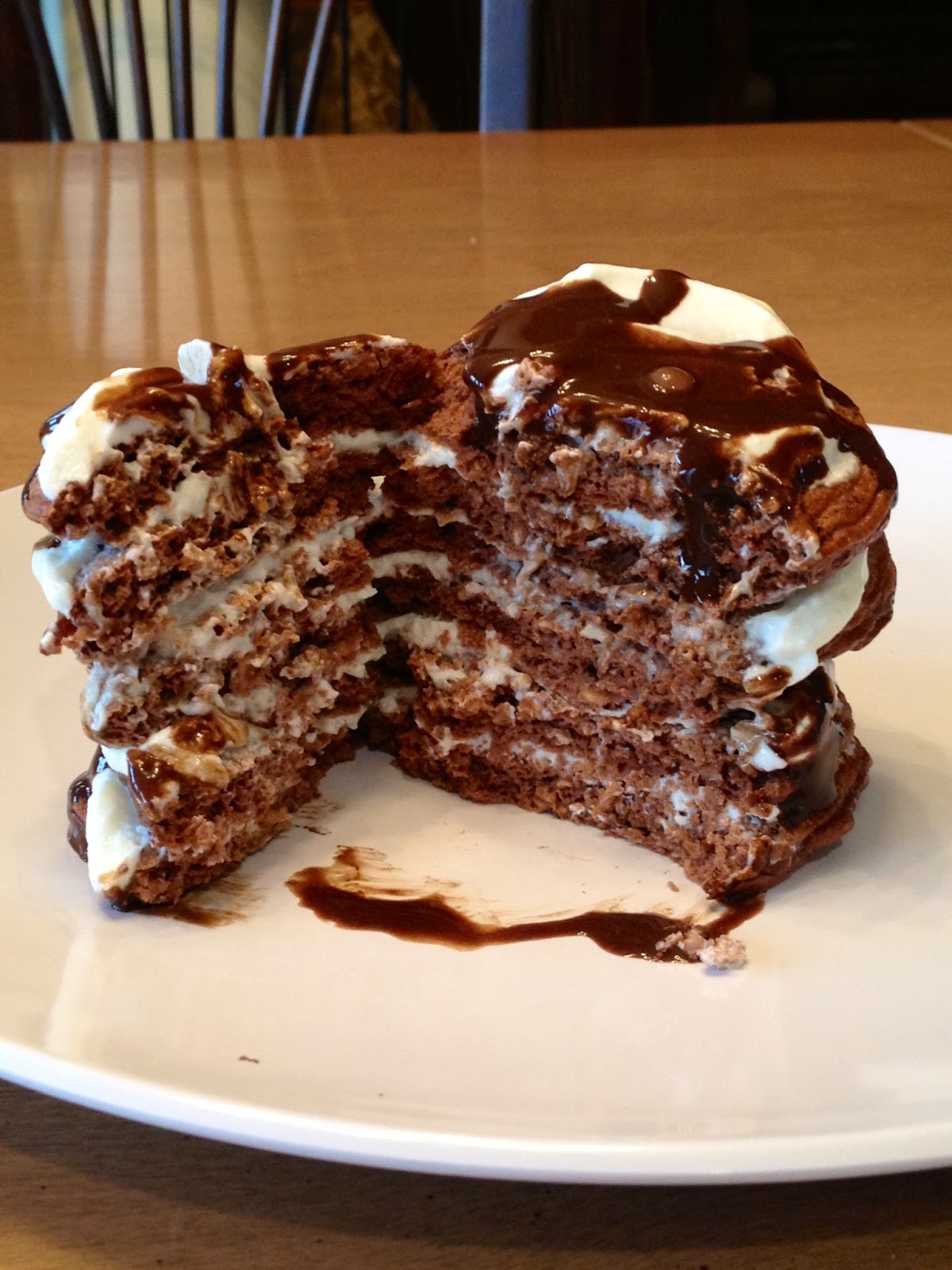 Pretty Little Feast OreoFudge Brownie Sundae Protein