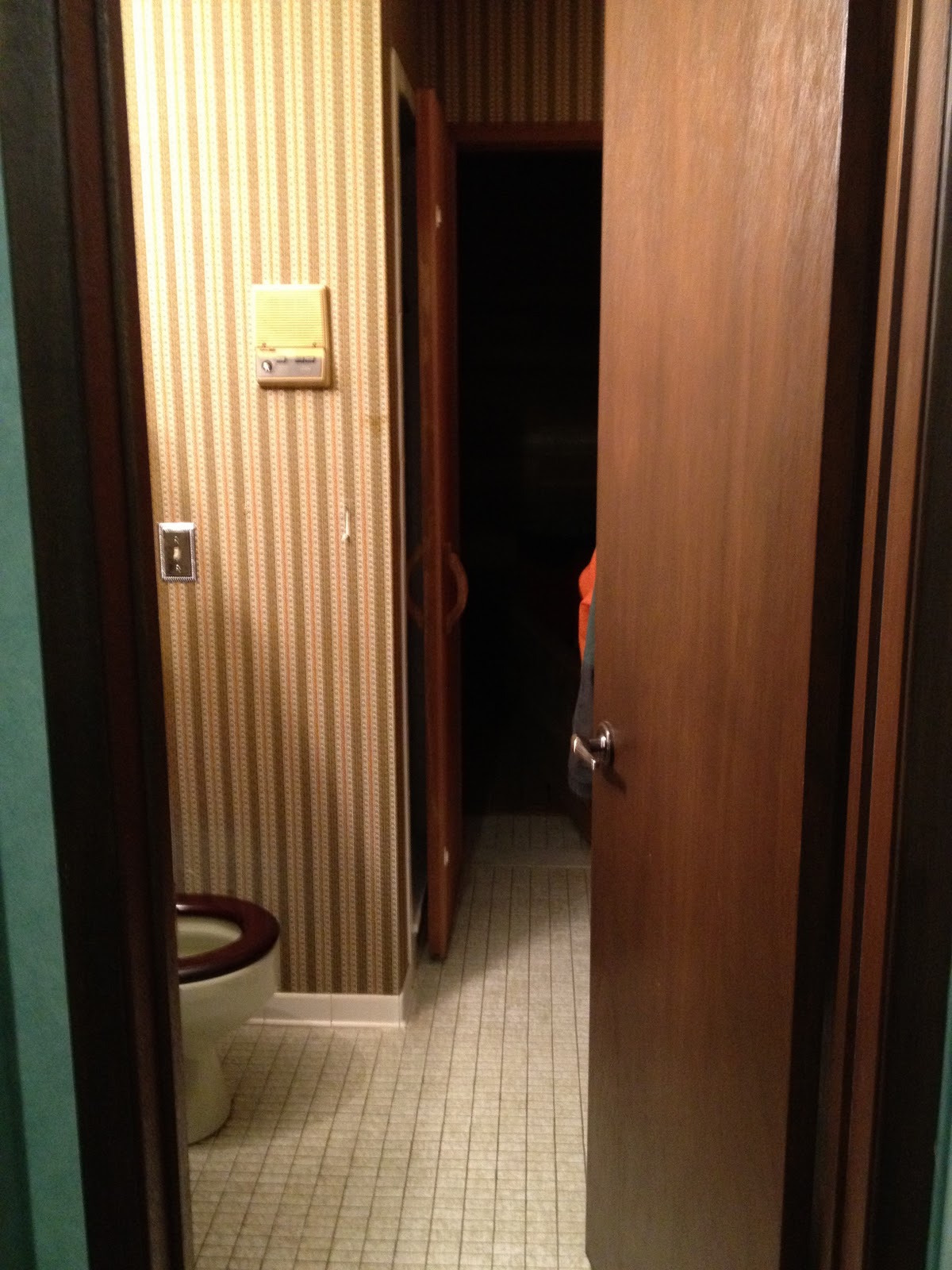 Nutmeg & company home: laundry room & bath project