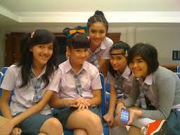 Download Gratis Lagu Blink - Sejuta Rasanya Mp3 + Lirik Blink - Sejuta Rasanya