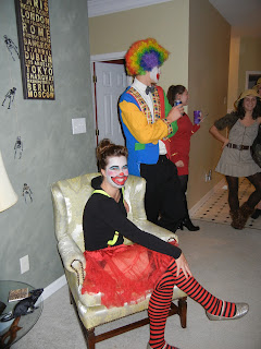 These were actually cute clowns. They make a cute couple
