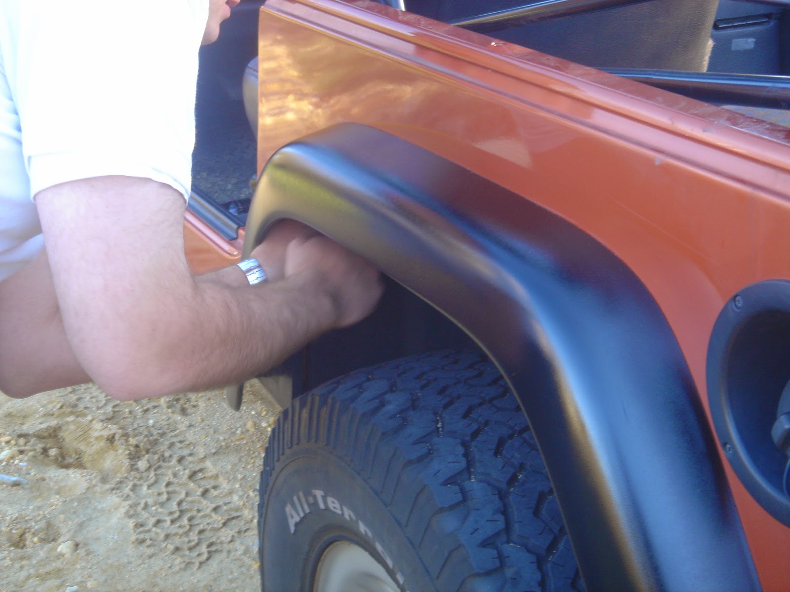 JeepGuide Krylon Fusion On Faded Fender Flares