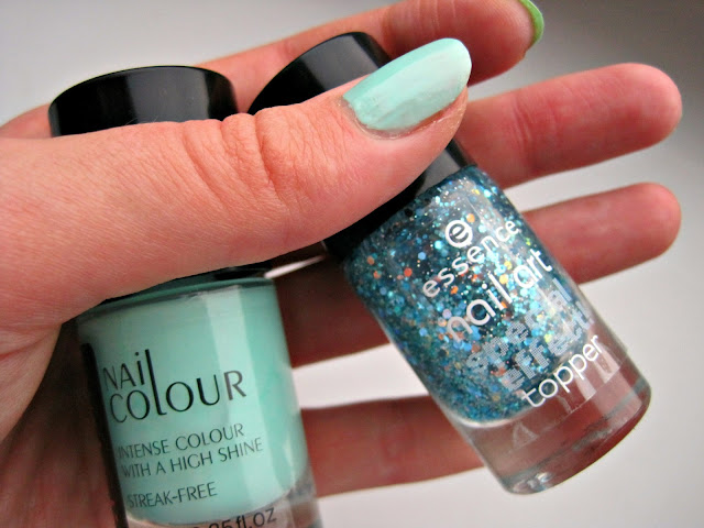 mint glitter nails australis sweet pea essence confetti glitter special effect topper swatch manicure mint glitter nails australis sweet pea essence confetti glitter special effect topper swatch manicure