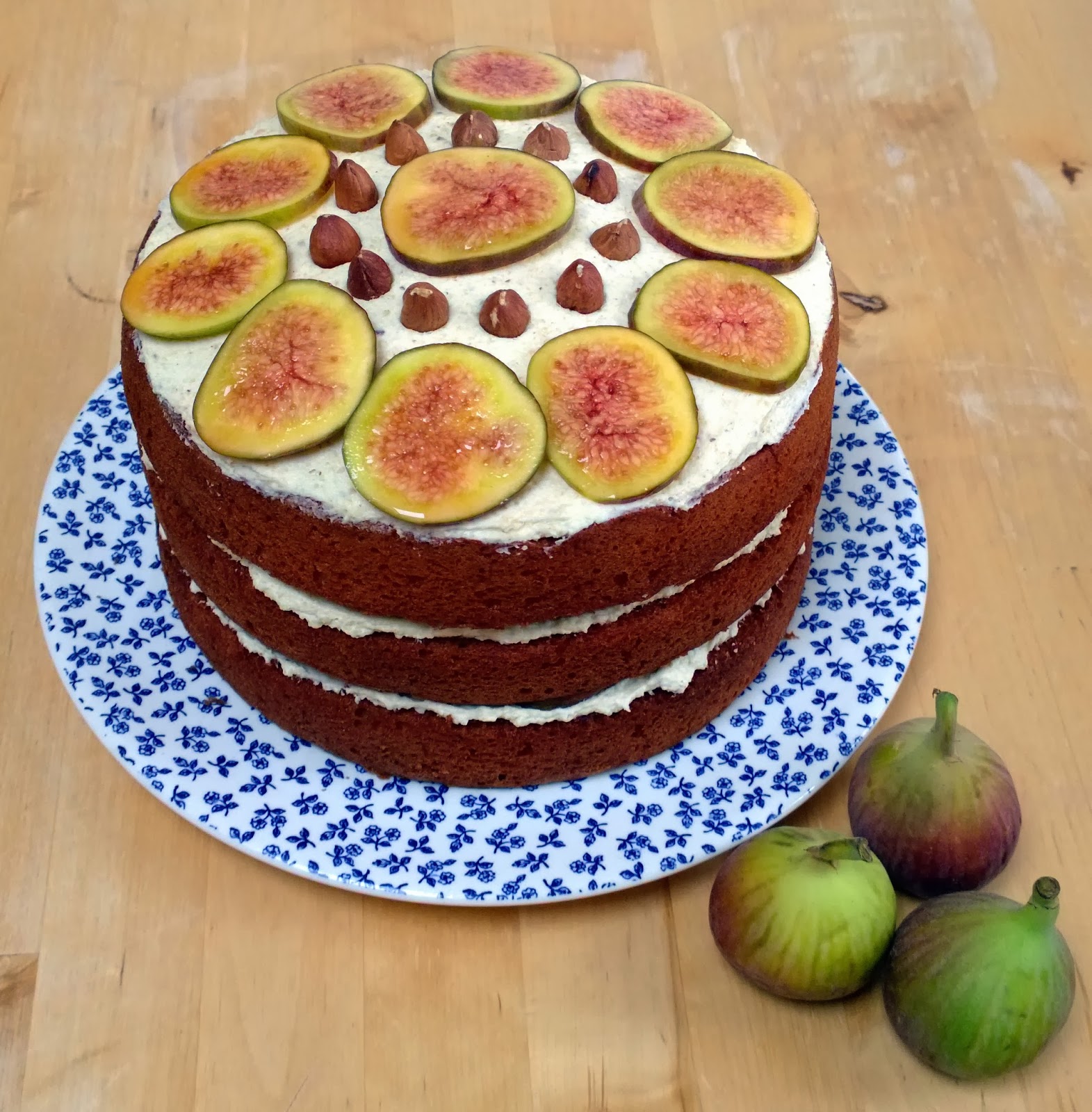 Charlie makes cakes: Sloe gin, hazelnut and fig cake