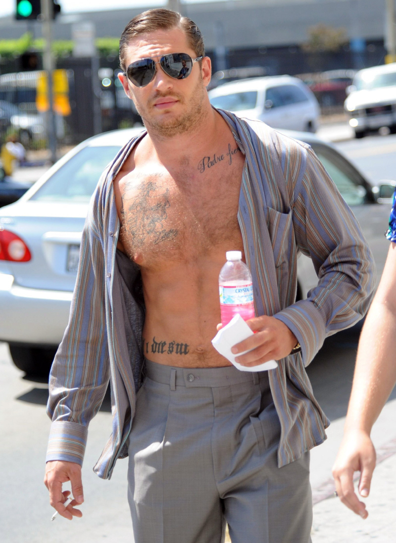 Arousing Males: Tom Hardy nude