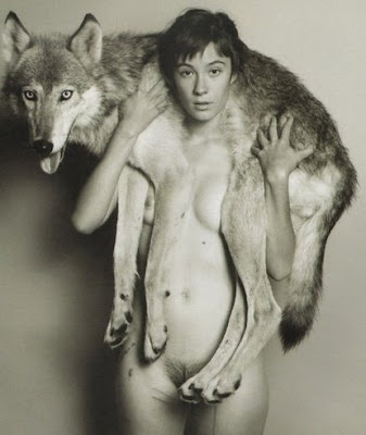 mujer+lobo.jpg