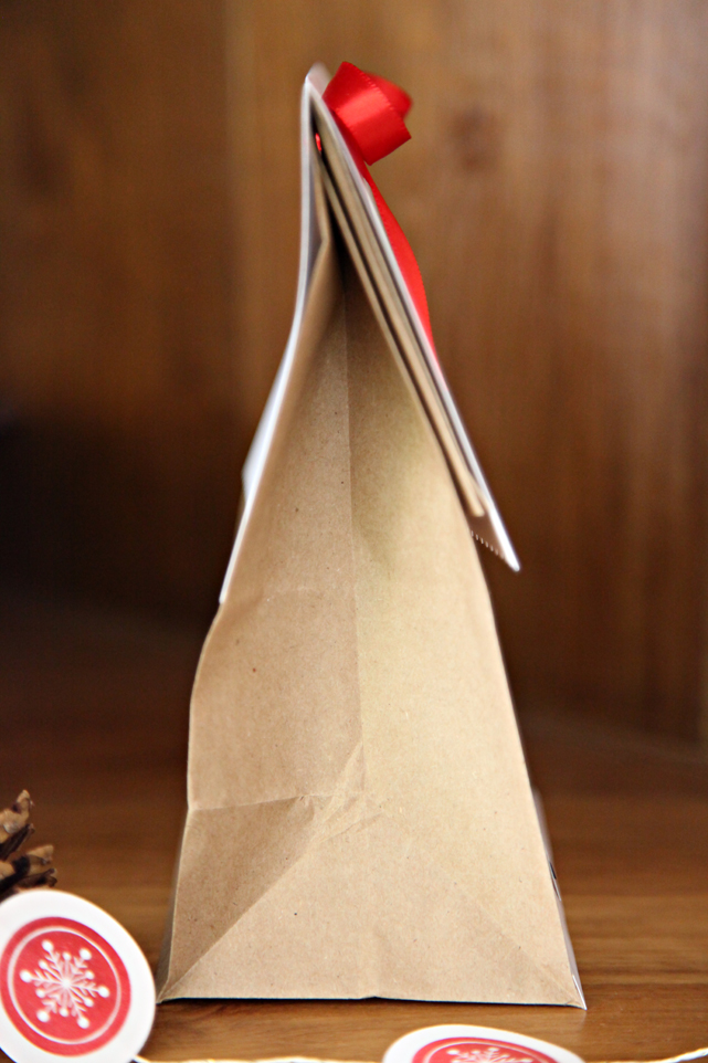 Unify Handmade How to Make a Paper Bag House for Christmas Packaging