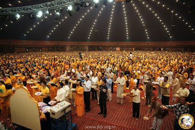 Kripaluji Maharaj's 90th birthday 2012 and bhakti bhawan inauguration