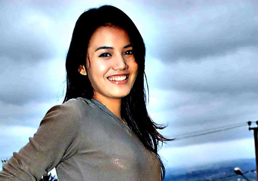 Herfiza Novianti | Gallery | Sexy Female | Foto | Profil | Gallery