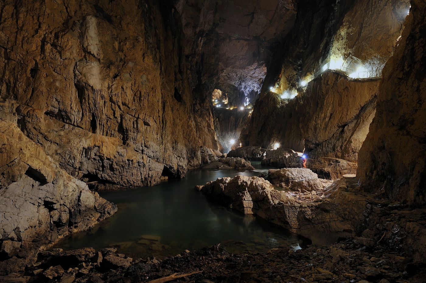 Hulum Cave