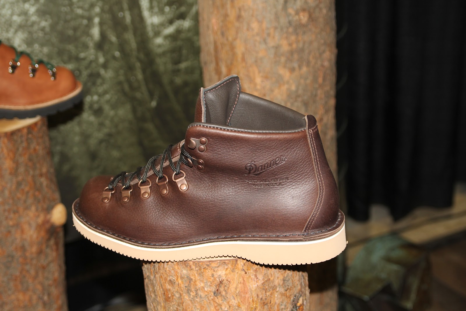 LYRA MAG. LACROSSE +STUMPTOWN by DANNER Fall 2012