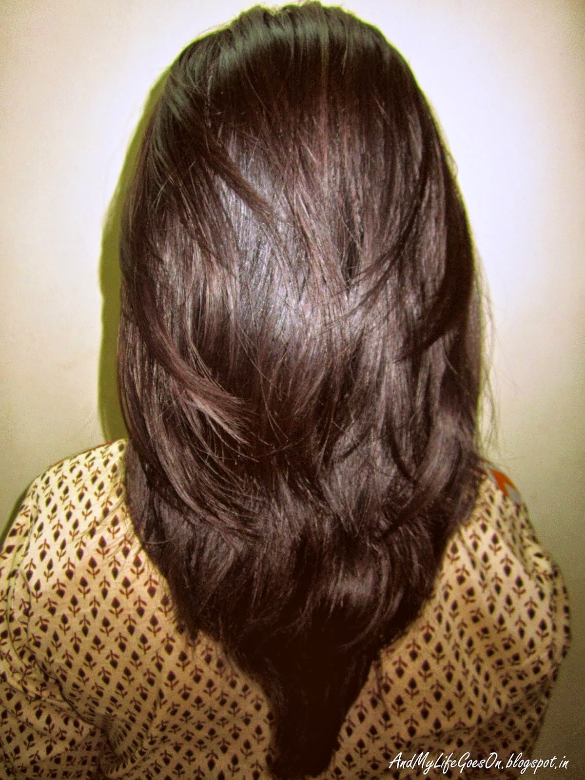 Step Cut Hairstyle For Straight Hair Front View Nail Art And