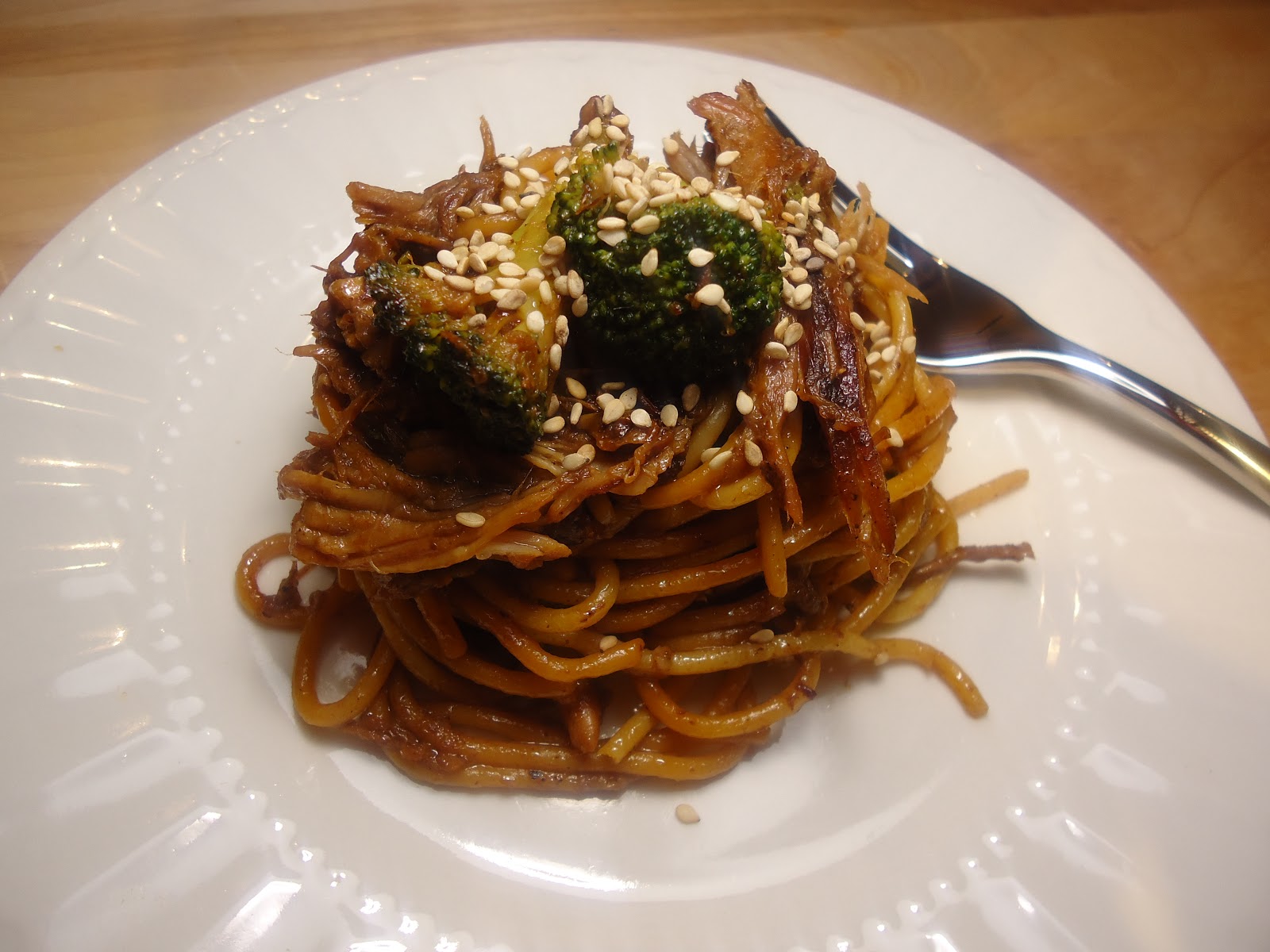 A Hungry Teacher.................... Slow Cooker Asian Pork with Nood