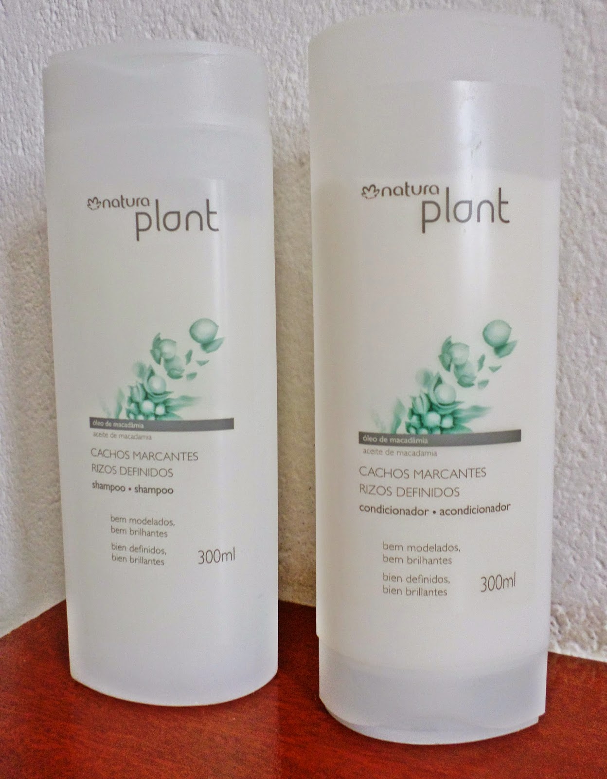 Fala Garota! Testei Shampoo e Cond. Natura Plant Cachos Marcantes.