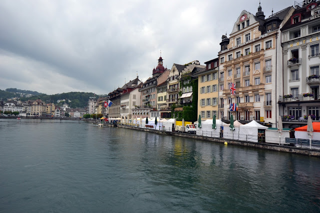 Lucerne, Luzern, switzerland, Alps, day trips, chapel bridge, Pilatus, Rigi, Golden Round Trip, things to do in Lucerne, Lake Lucerne, river Reuss, Weinmarkt square, Kapellbrucke, Spreuer Bridge, Dying Lion of Lucerne Monument, Hofkirche, The Nine Towers, budget Switzerland,