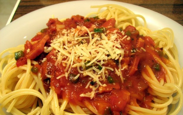 En Guzel Makarna Tarifleri Ton Balikli Domates Soslu Spagetti Tarifi