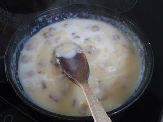 Salsa bechamel con jamón para puerros