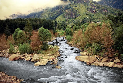 stream-beas-river, manali-india, attractive-tourist-place-india, tour-plan-india