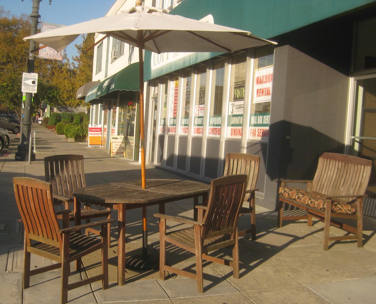 UHURU FURNITURE & COLLECTIBLES: SOLD - Redwood Patio Set ...