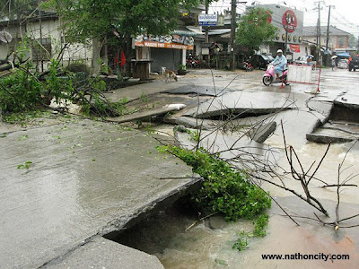 Nathon+flooding+March+2011.jpg