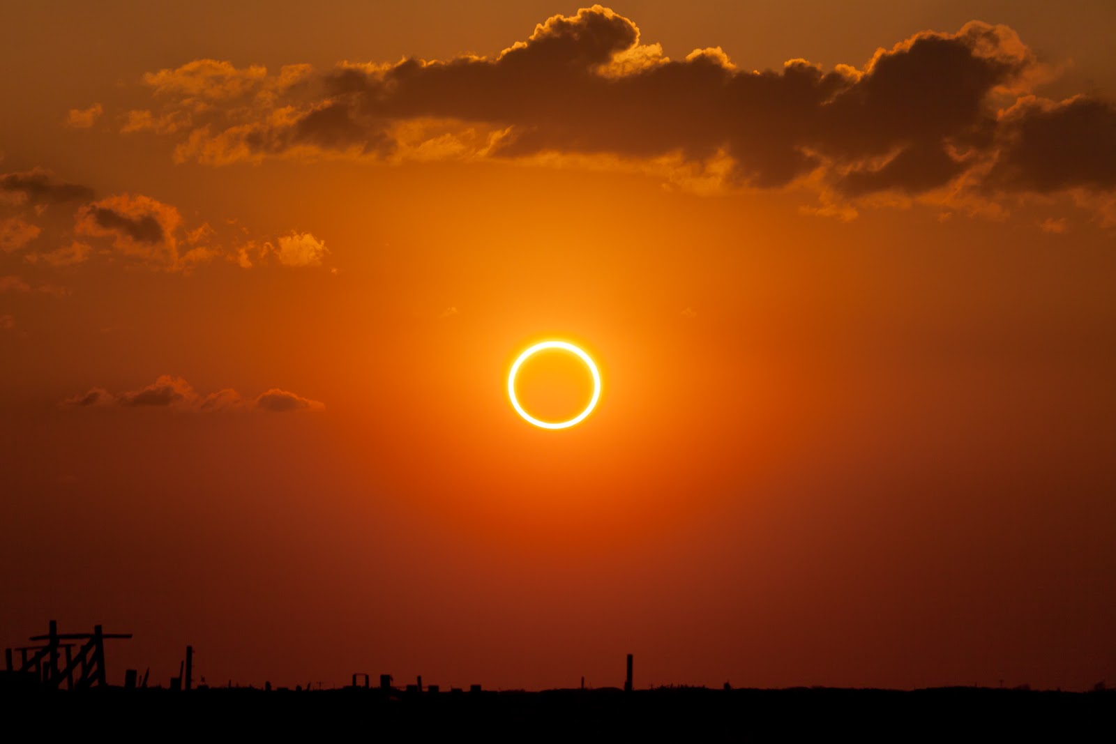 Éclipse du lever du soleil : des photos spectaculaires du Nouveau-Brunswick et du Québec