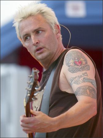 Rockfile Radio Rock Files: Happy Birthday MIKE MCCREADY (video)