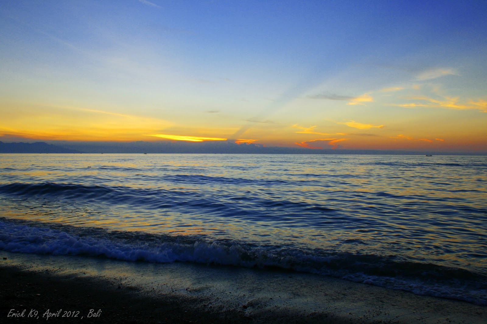 erick tri artstuff: langit sore di Lovina, Bali