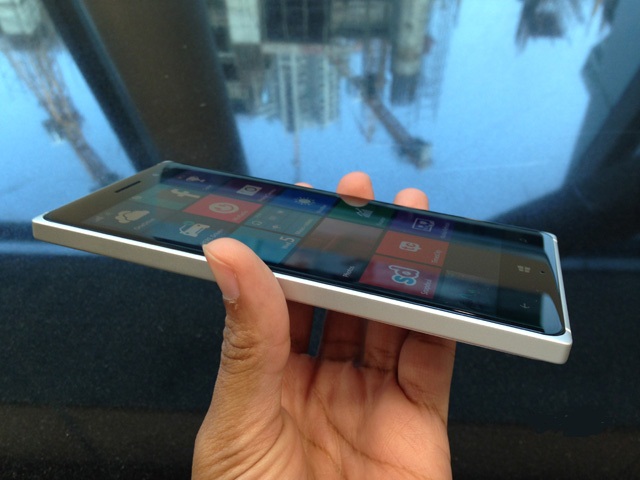 Lumia-830-31
