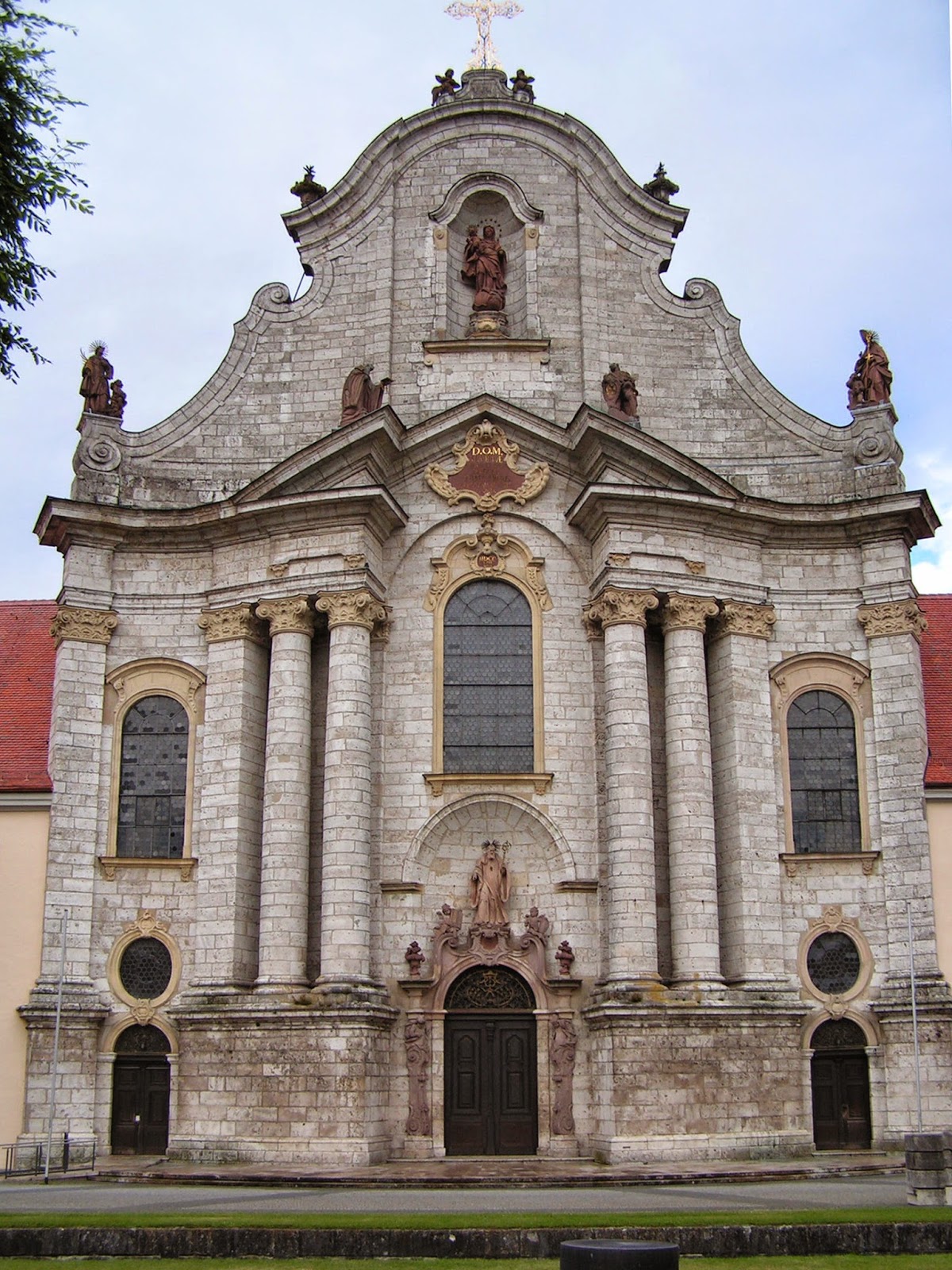BAROQUE et ROCOCO. L'abbaye bénédictine de ZWIEFALTEN (Haute Souabe