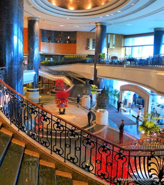 Best Hotel in Hong Kong for Business - Grand Hyatt Hong Kong best hotels hong kong
