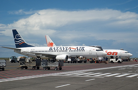 Batavia Air 737-300 Batavia Air 737-300