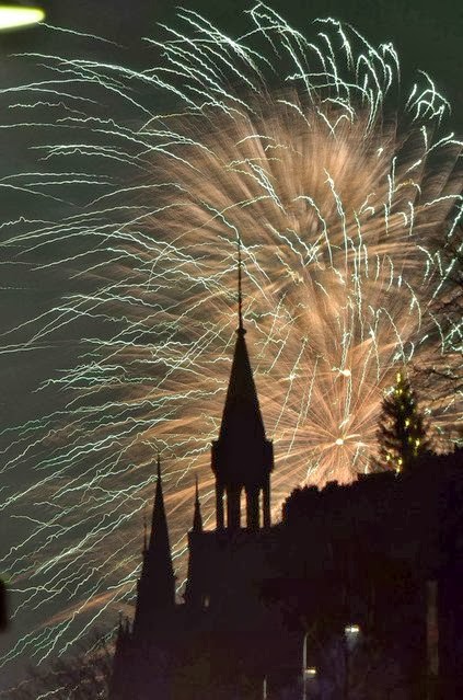 Fuegos Artificiales, año nuevo 2014, Estocolmo, Suecia Fuegos Artificiales, año nuevo 2014, Estocolmo, Suecia
