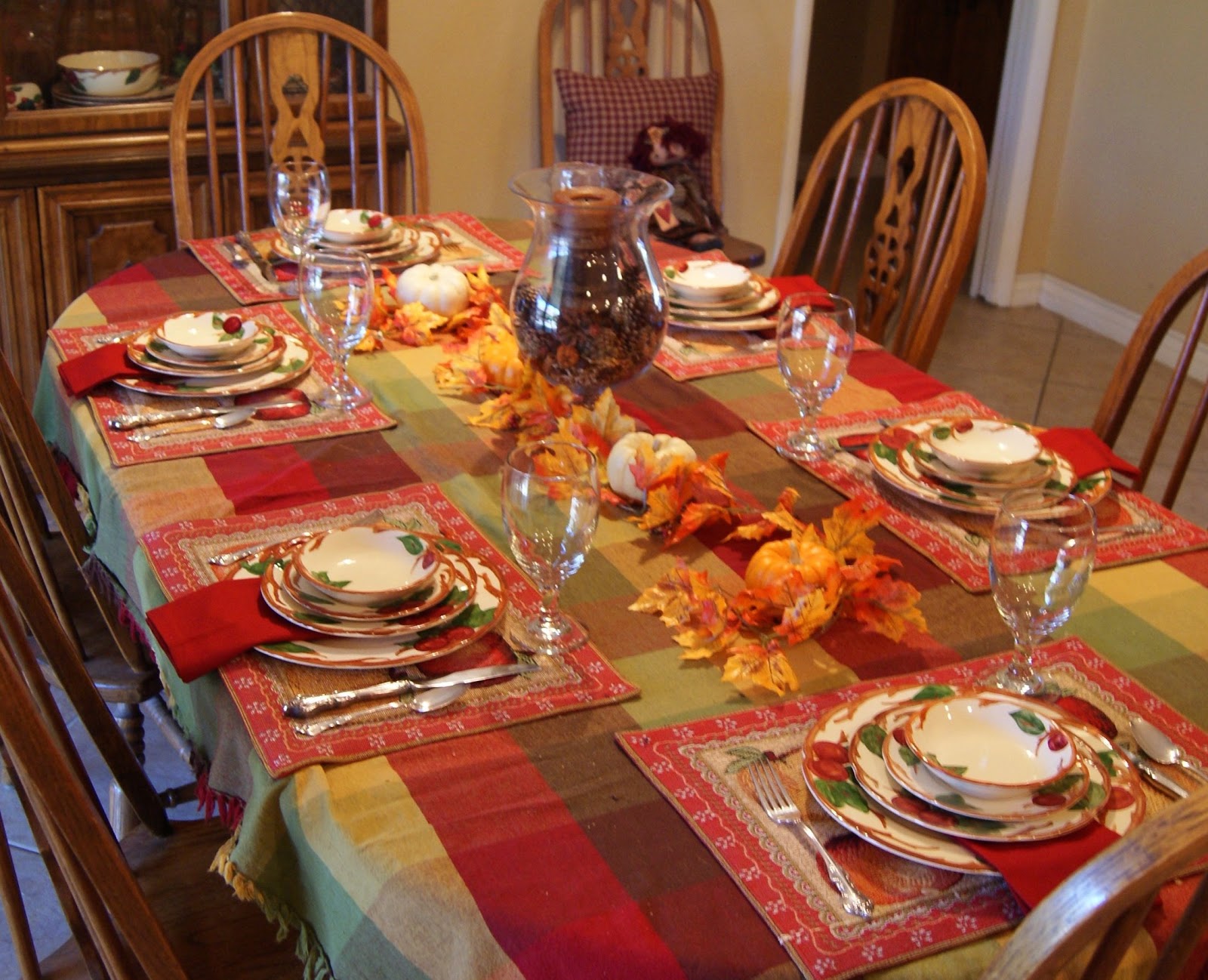 How To Stage A Formal Dining Room How To Stage A Formal Dining Room