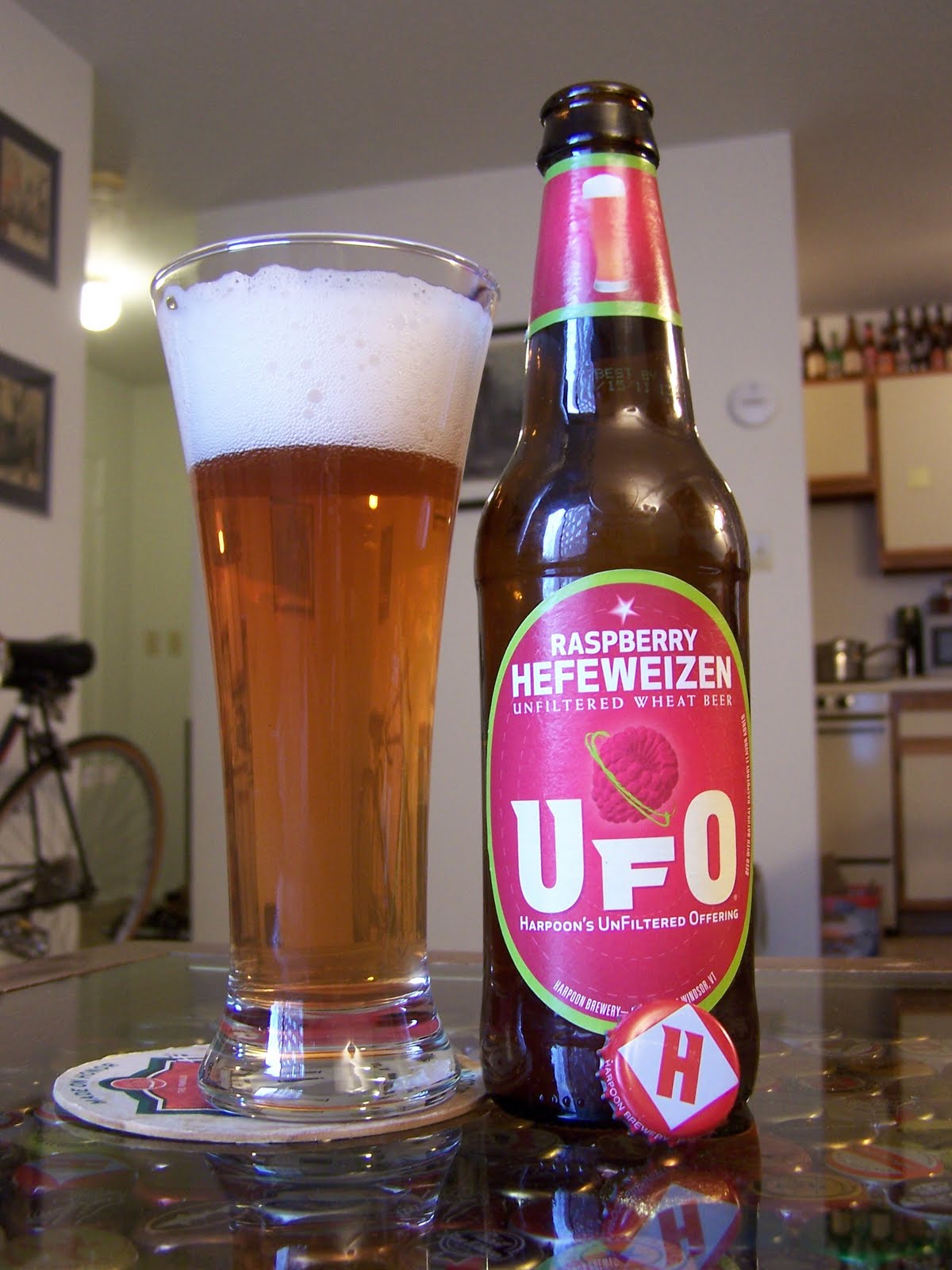 Musings on Beer Harpoon Brewery Harpoon's UFO Raspberry Hefeweizen
