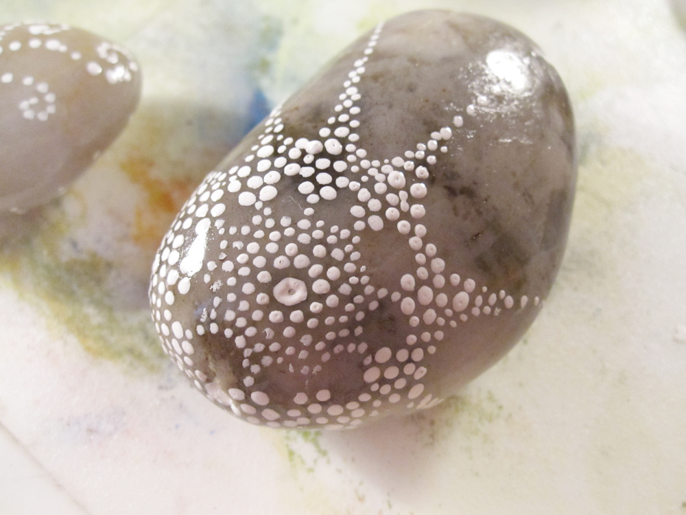 Painted Lace Rocks Tutorial Behind