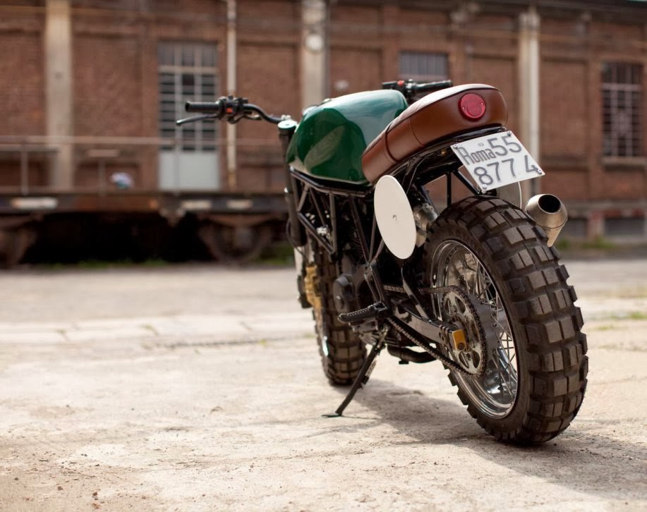 Ducati SS 750 Cafe Racer