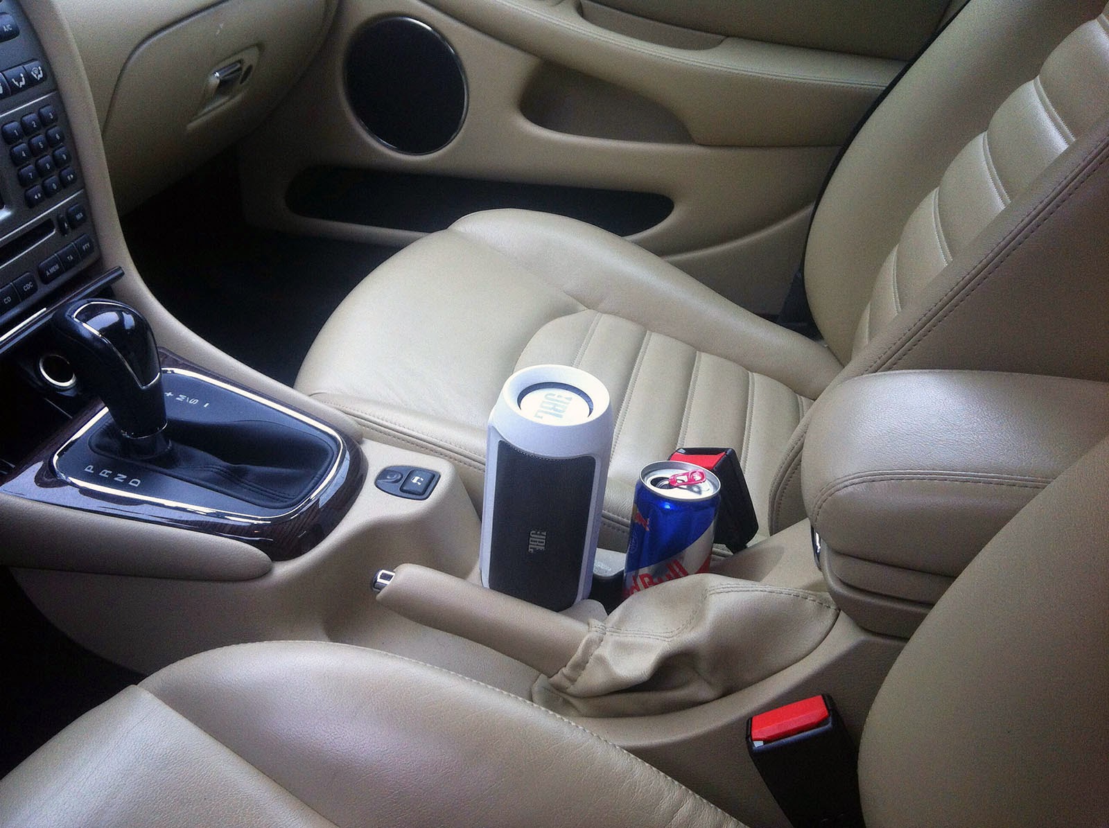 jbl charge 3 car mount