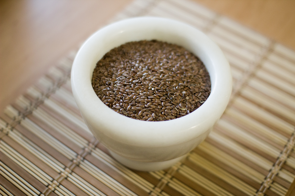 sposoby na wypadające włosy na blogu modowym blondynka blond siemie lniane