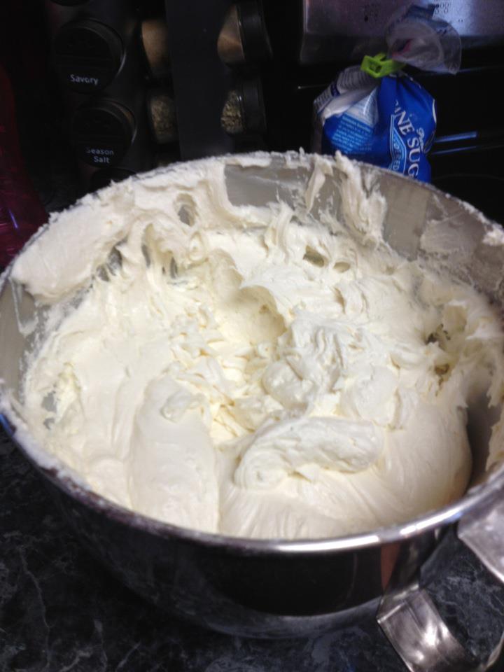 Katie's Blog: The Basic Buttercream Icing